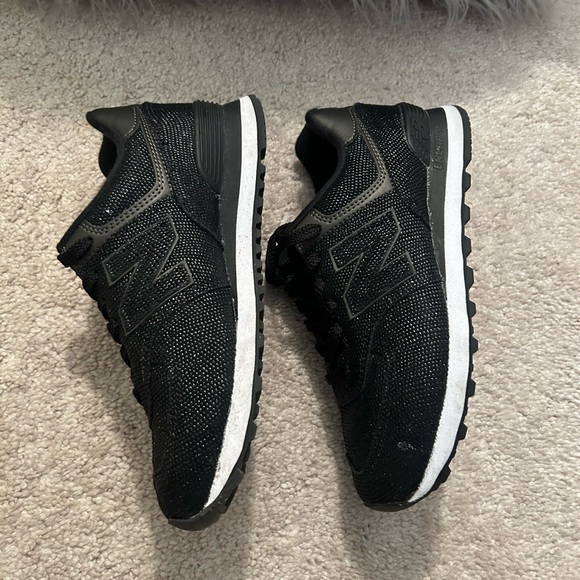 Black shimmer New Balance sneakers - Picture 5 of 12